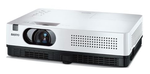 Si presenta così il modello di videoproiettore Sanyo Business&Educational